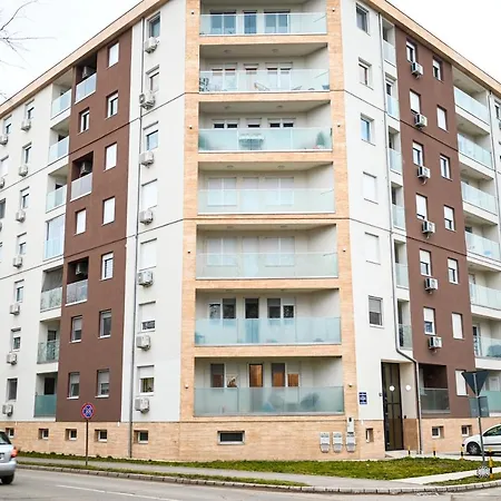 Lena Apartman Subotica Exterior photo